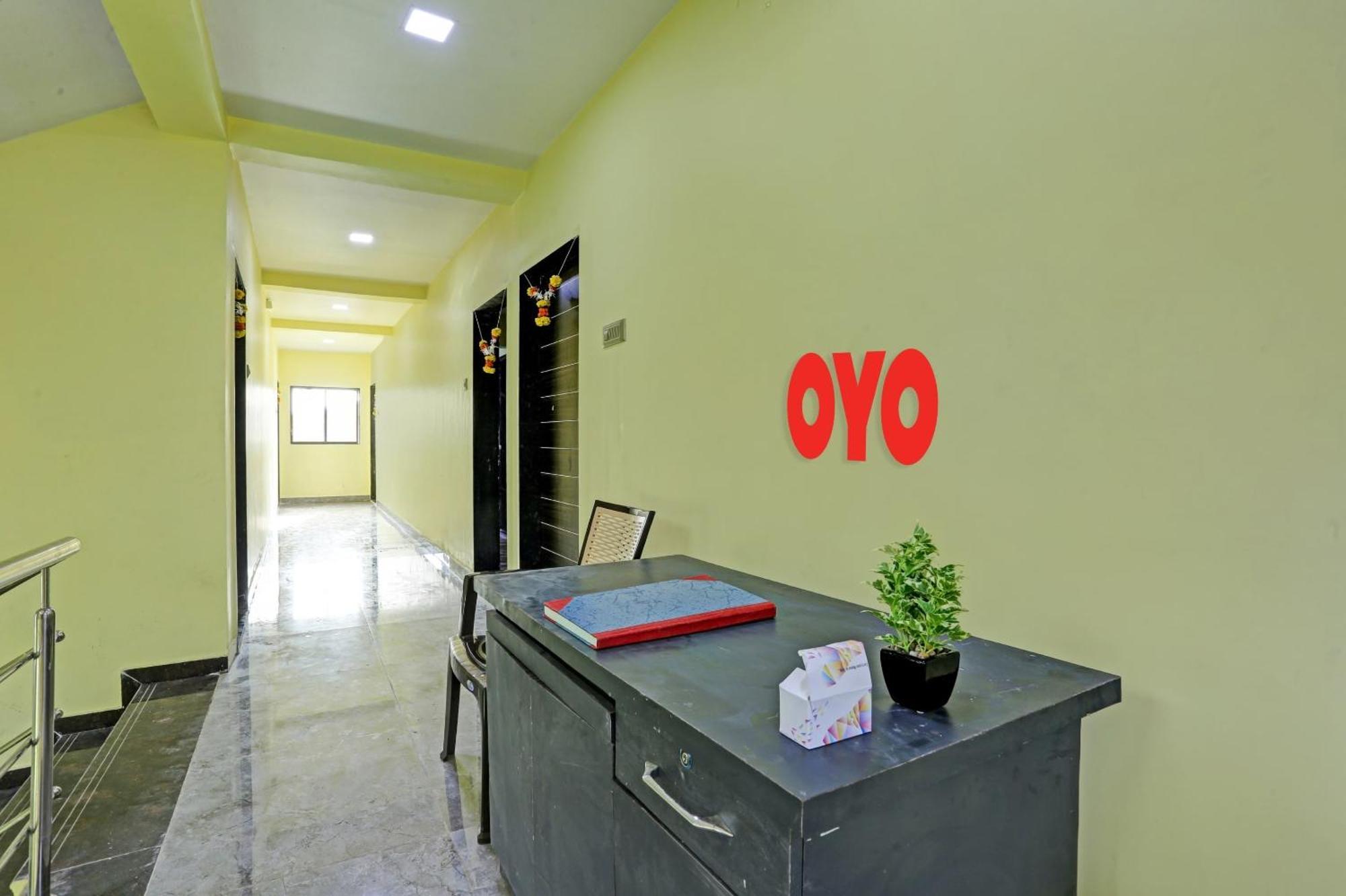 Hotel O Om Sai Residency Lodging And Boarding Taloje Budrukh Eksteriør billede